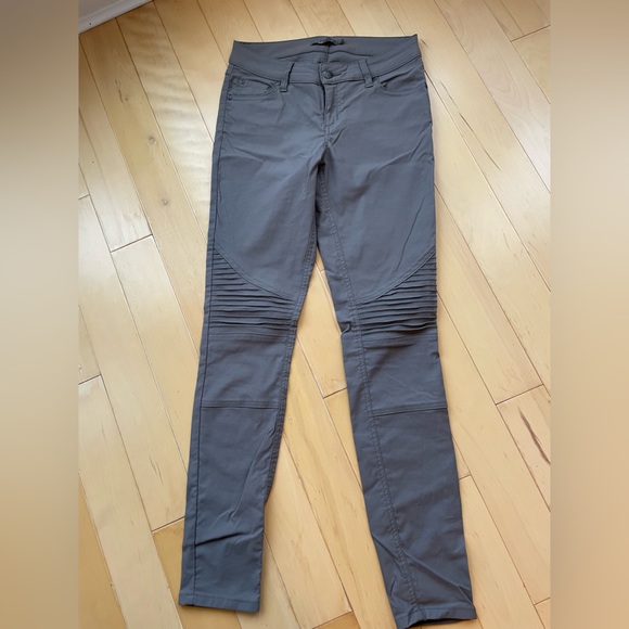 Prana skinny pants, size 4. - Picture 2 of 10